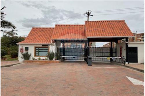 За продажба-Градска къща-QUINTAS DEL MARQUEZ  - Cundinamarca, Mosquera-660571007-218