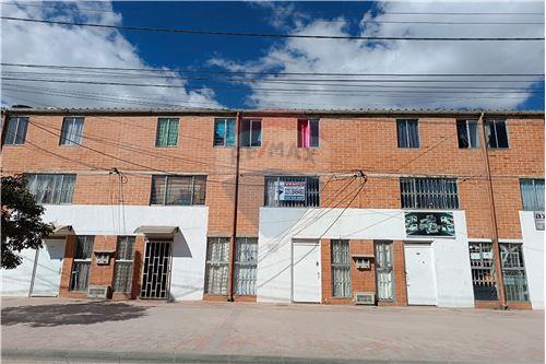 Venta-Casa -CASA 10 KR 98 # 55A- 24 SUR  - Bosa Nova El Porvenir  - Bogotá, Bosa-660421031-72
