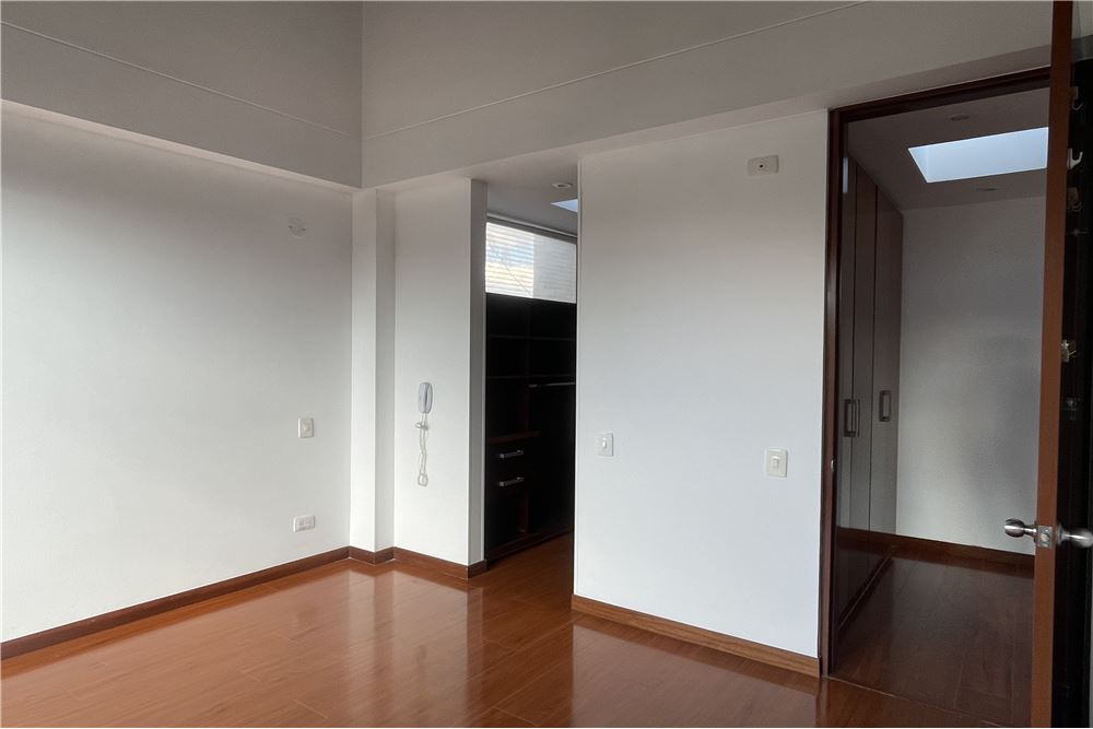 VENTA CASA CLUB HOUSE - 3 HAB - 3 BAÑOS - ES