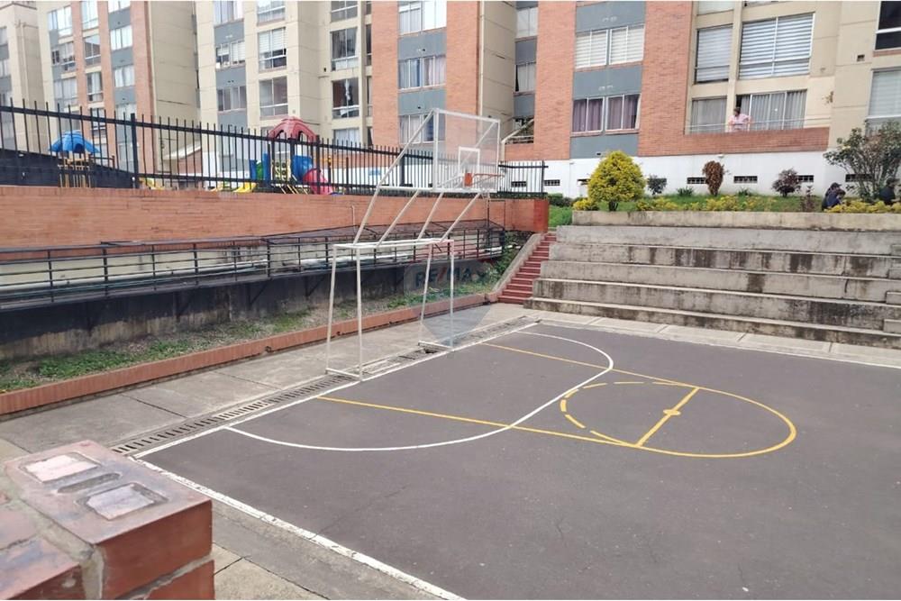 Residential - Kondo/ Apartemen - Bogotá, Usaquén - CO - Imagen de WhatsApp 2025-06-24 a las 16.39.47_407bbc35.jpg - 660541055-25