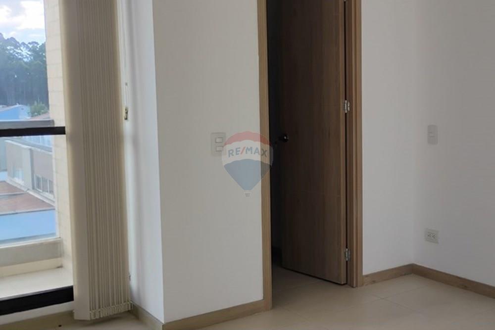 Residential - Condo/Apartment - Antioquia, Rionegro - CO - IMG_20251004_160333792_HDR.jpg - Master Bedroom - 660471149-85