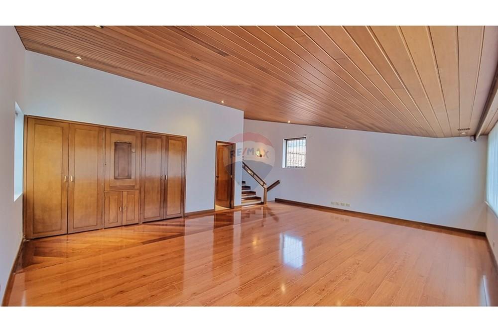 Жилищен - Самостоятелен - Bogotá, Usaquén - CO - 26h Hall alcobas 2o. nivel.jpg - 660121165-16