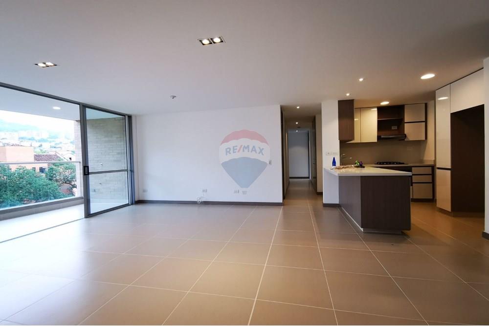 Residential - Condo/Apartment - Antioquia, Envigado - CO - WhatsApp Image 2025-09-25 at 7.43.08 PM (3).jpeg - LivingRoom/DiningRoom - 660471149-84