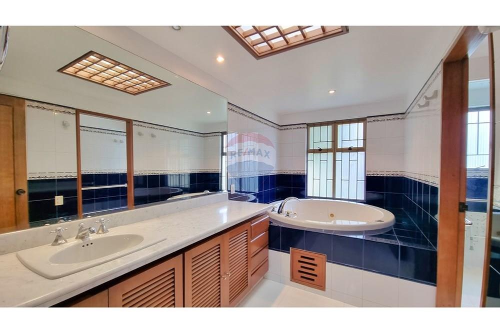 Жилищен - Самостоятелен - Bogotá, Usaquén - CO - 15h Baño prinipal.jpg - 660121165-16