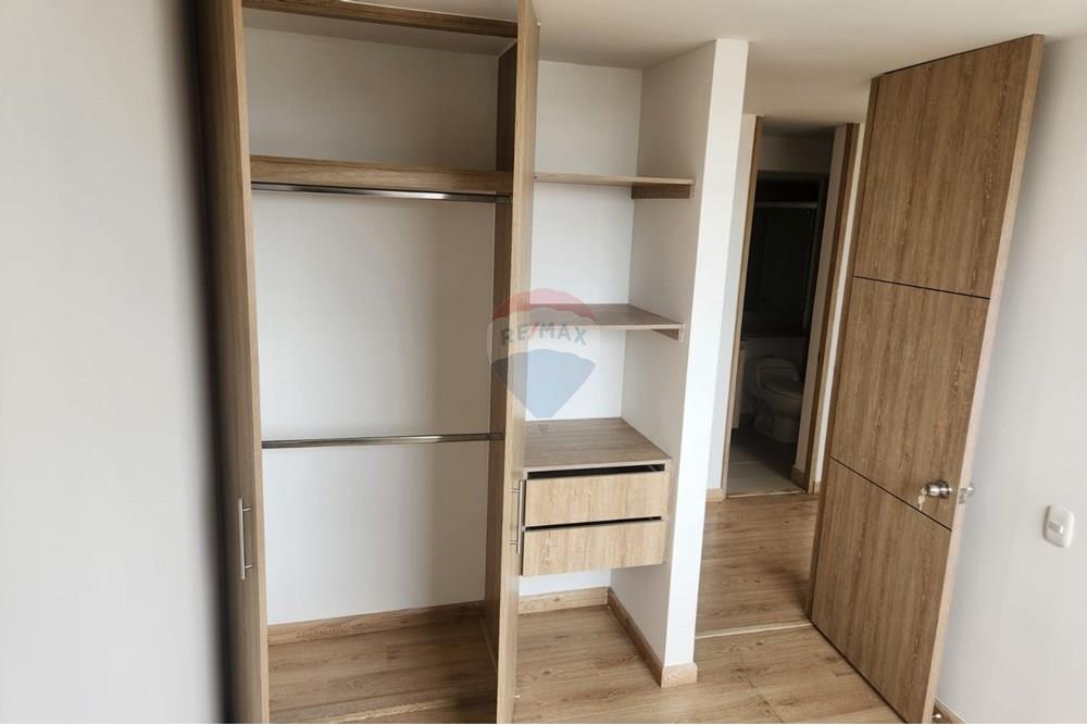 Residenční - Byt - Bogotá, Usaquén - CO - WhatsApp Image 2025-09-25 at 3.11.17 PM (2).jpeg - 660401050-5