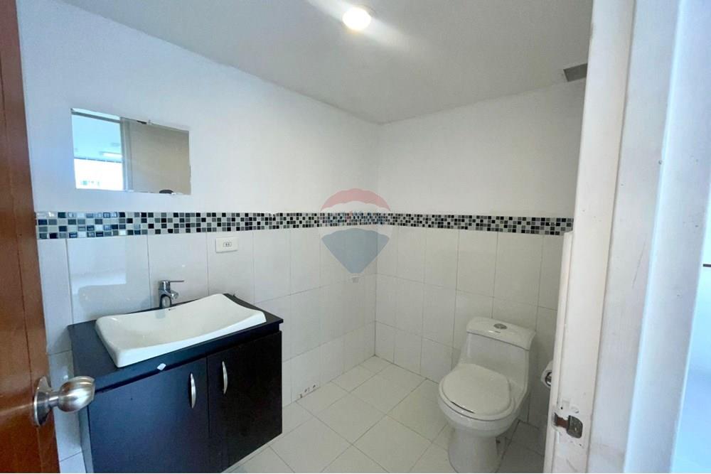 מסחרי - משרד - Bogotá, Chapinero - CO - WhatsApp Image 2025-08-14 at 12.32.55 PM (1).jpeg - 660271086-124