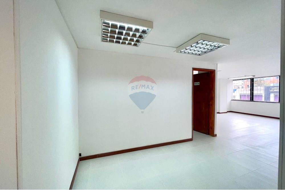 מסחרי - משרד - Bogotá, Chapinero - CO - WhatsApp Image 2025-08-14 at 12.32.57 PM (1).jpeg - 660271086-124