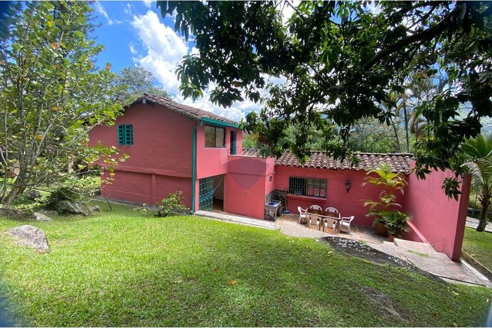 Residential - Farmhouse - Antioquia, Girardota - CO - WhatsApp Image 2025-10-05 at 2.02.14 PM (17).jpeg - 660471155-448