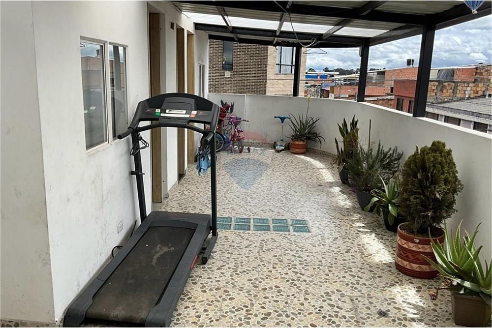 Residential - Κατοικία με εμπορικό χώρο - Bogotá, Tunjuelito - CO - 12.jpeg - 660541059-15