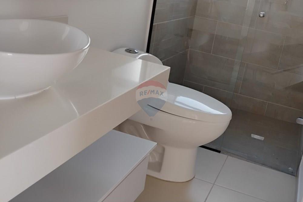 Residential - Condo/Apartment - Antioquia, Rionegro - CO - IMG_20251004_160405328.jpg - Bathroom - 660471149-85