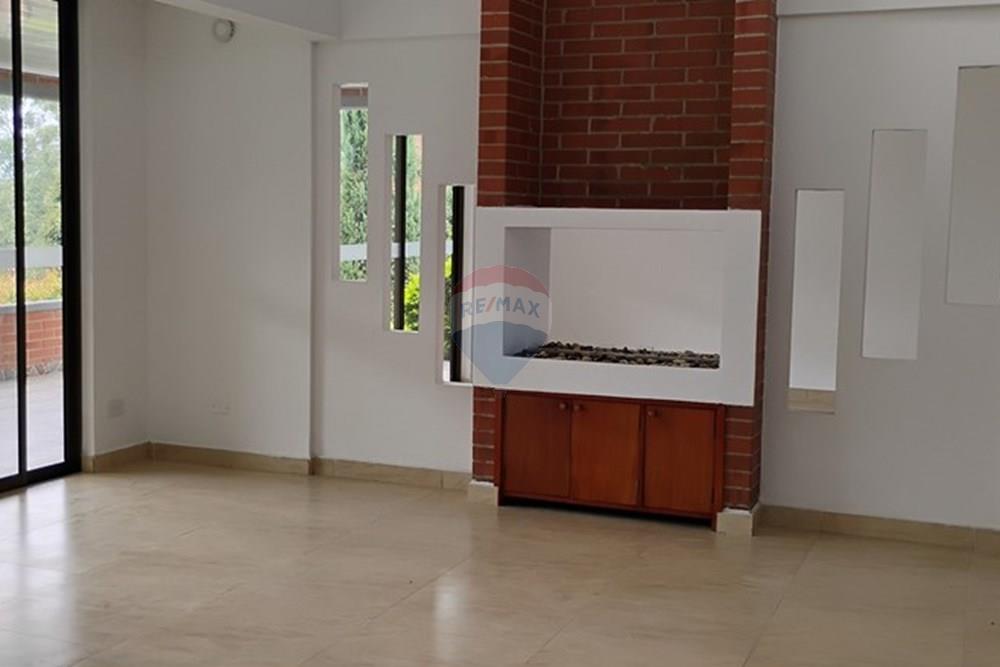 Residential - Detached - Antioquia, La Estrella - CO - IMG_20251114_103527533_HDR.jpg - Living Room - 660471149-86