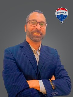 Alexander Plinio Dos Santos Ferreira - RE/MAX SKY