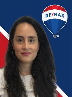 Giselli Correia - RE/MAX FOCO