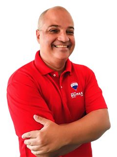 Paulo Villar - RE/MAX VIX