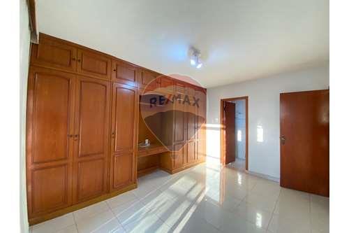 Apartamento à venda com 4 quartos, 186m² - Foto 25