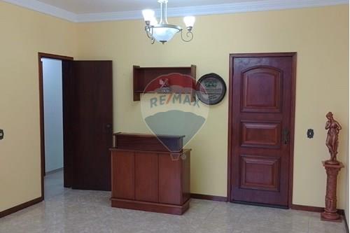 Apartamento para alugar com 2 quartos, 99m² - Foto 8