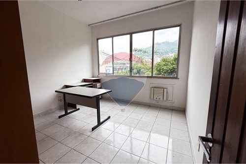 Venda-Cj. Comercial/ Sala-Travessa Padre Damião , 15  - Enfrente ao Tijuca Tenis Clube  - Tijuca , Rio de Janeiro , Rio de Janeiro , 20520190-680311047-37