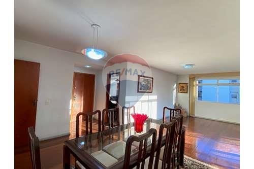 Apartamento à venda com 4 quartos, 186m² - Foto 13