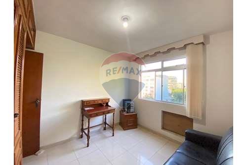 Apartamento à venda com 4 quartos, 186m² - Foto 19