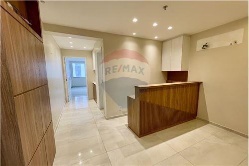 Venda-Cj. Comercial/ Sala-Estrada de Jacarepagua , 7655  - Ao lado do Largo da Freguesia  - Freguesia (Jacarepaguá) , Rio de Janeiro , Rio de Janeiro , 22755-155-680391011-106