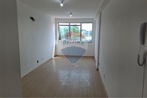 Alugar-Cj. Comercial/ Sala-Rua Lopo Saraiva , 179  - EM FRENTE AO PREZUNIC E DO CASTELO DO VINHO  - Tanque , Rio de Janeiro , Rio de Janeiro , 22740220-680281024-29