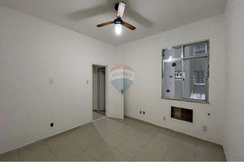 Apartamento à venda com 3 quartos, 76m² - Foto 10