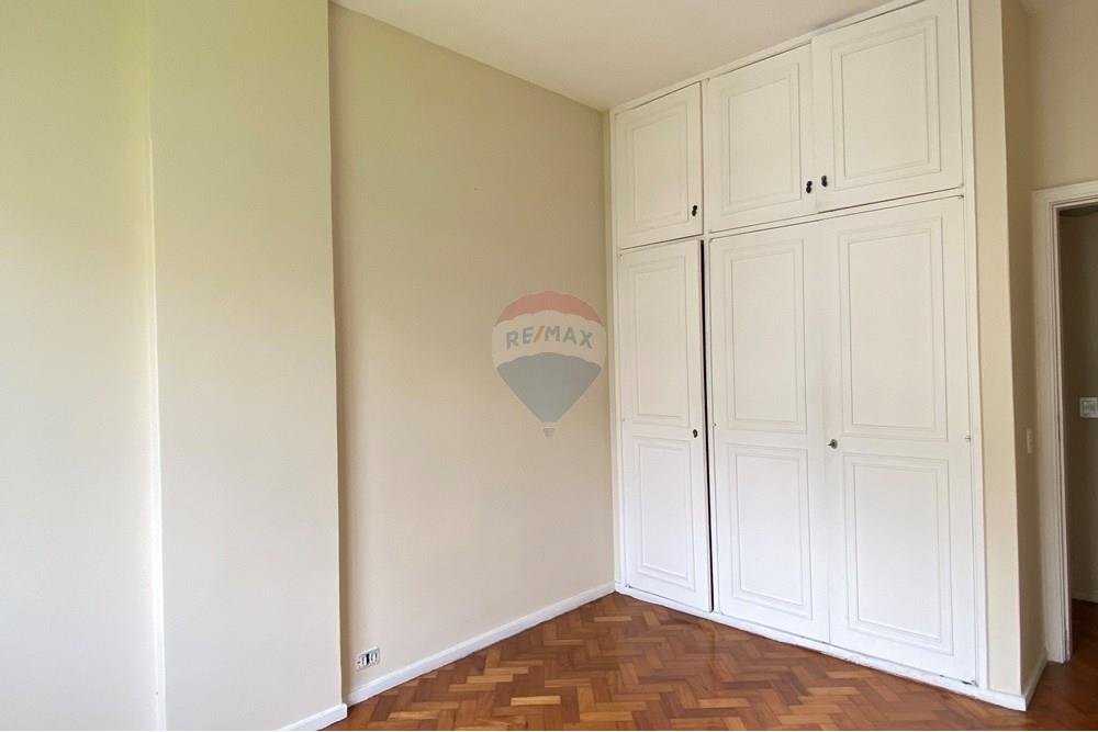 Apartamento à venda com 3 quartos, 136m² - Foto 7