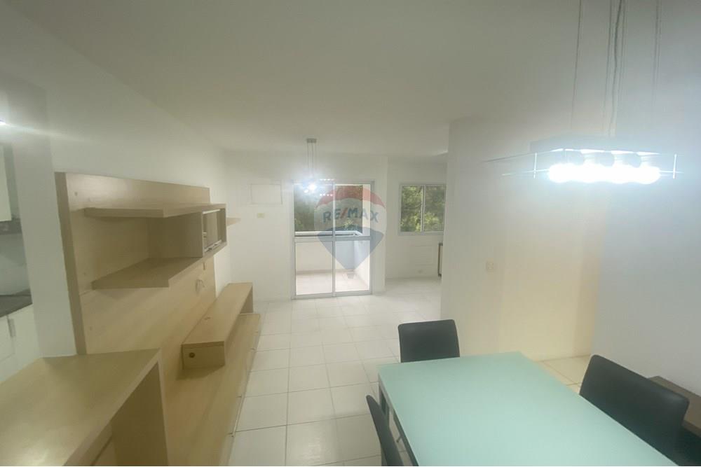 Apartamento para alugar com 2 quartos, 74m² - Foto 2