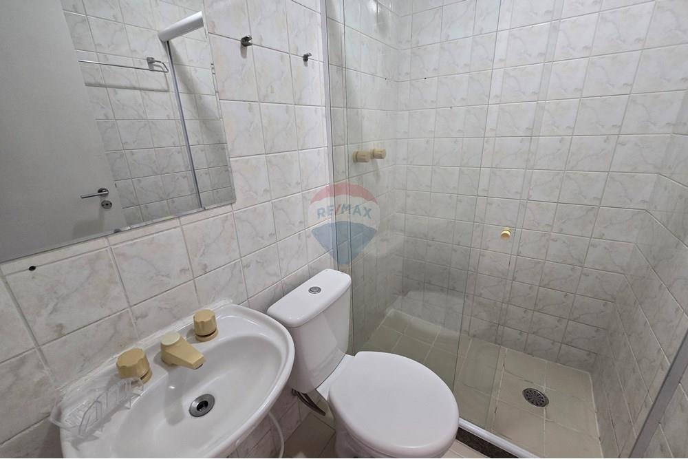 Apartamento à venda com 2 quartos, 62m² - Foto 2