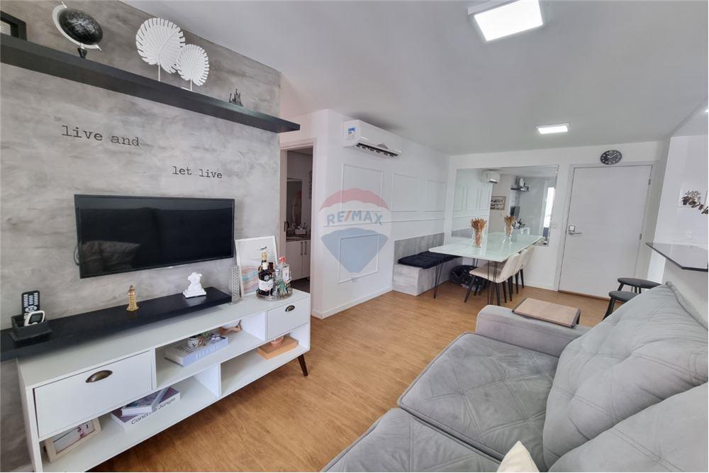 Apartamento à venda com 2 quartos, 66m² - Foto 1