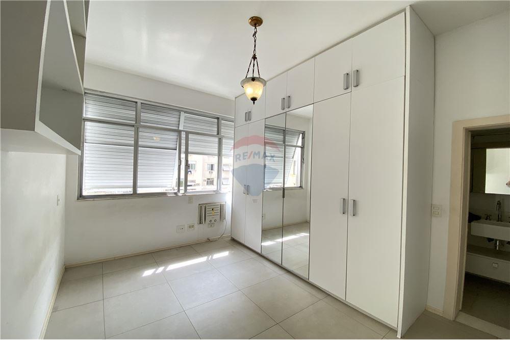 Apartamento à venda com 3 quartos, 107m² - Foto 24