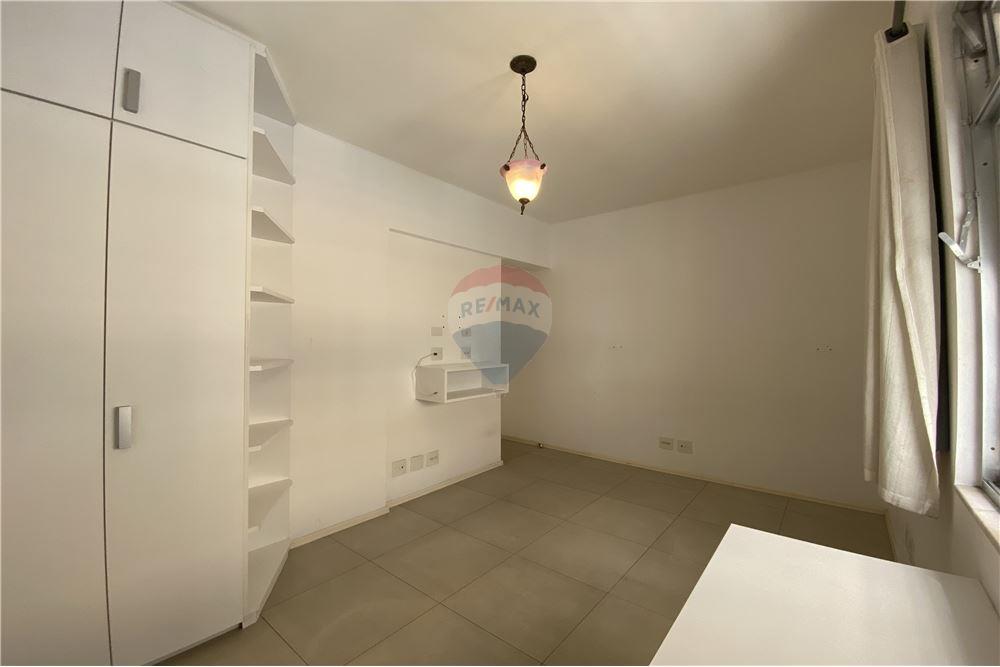 Apartamento à venda com 3 quartos, 107m² - Foto 9