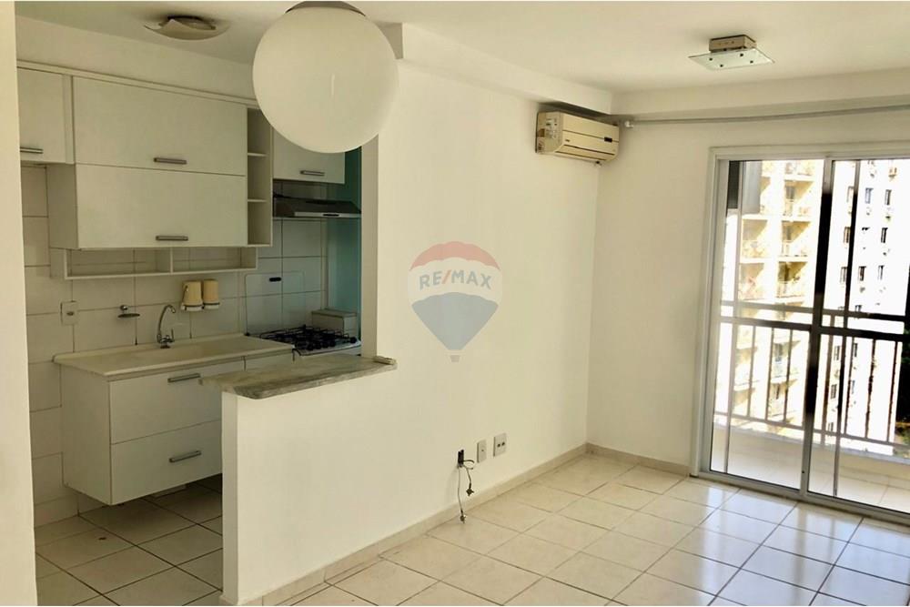 Apartamento para alugar com 2 quartos, 49m² - Foto 11