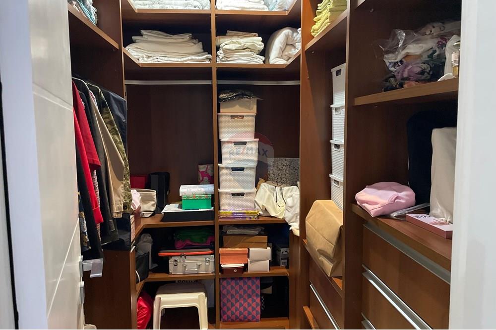 Casa - Venda - Rio de Janeiro , Rio de Janeiro - bcb98d05-310b-4b00-aa0c-fbb5324d2e8a.jpg - Closet - 680371073-33