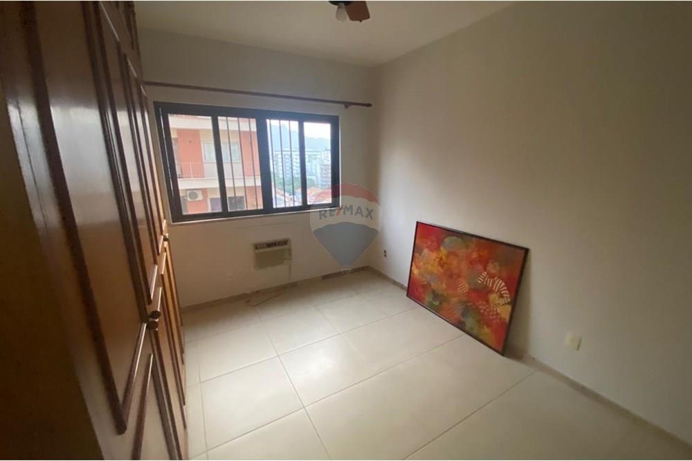 Apartamento à venda com 3 quartos, 133m² - Foto 12