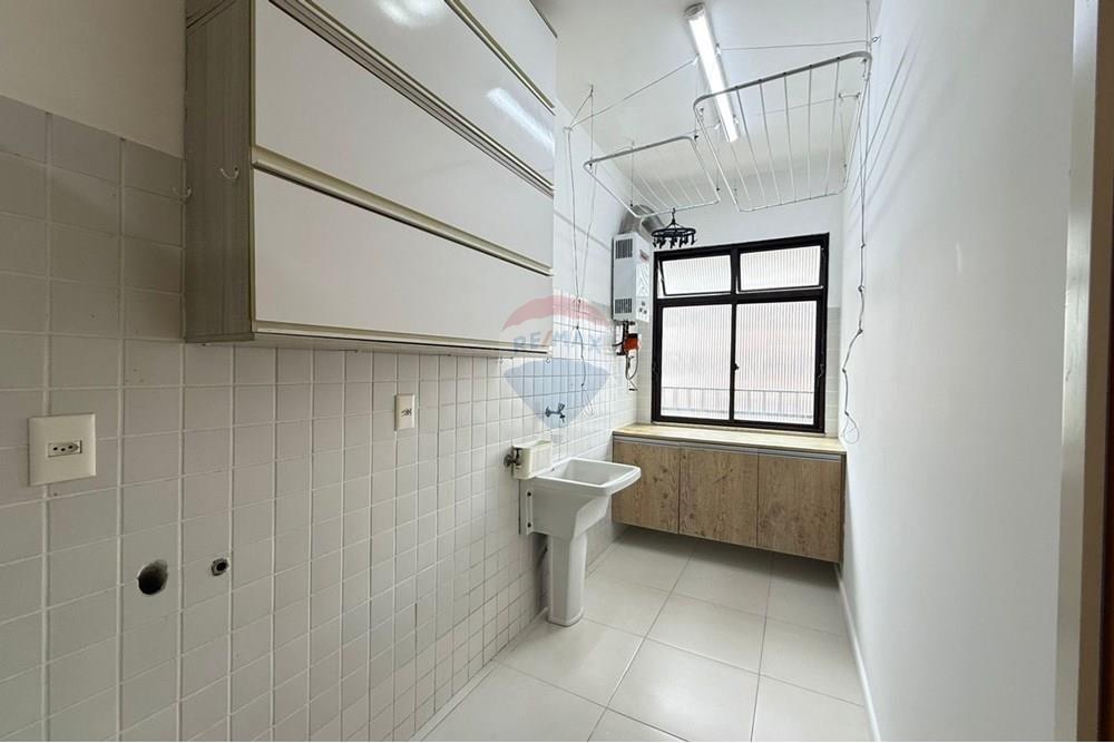 Apartamento para alugar com 3 quartos, 129m² - Foto 14