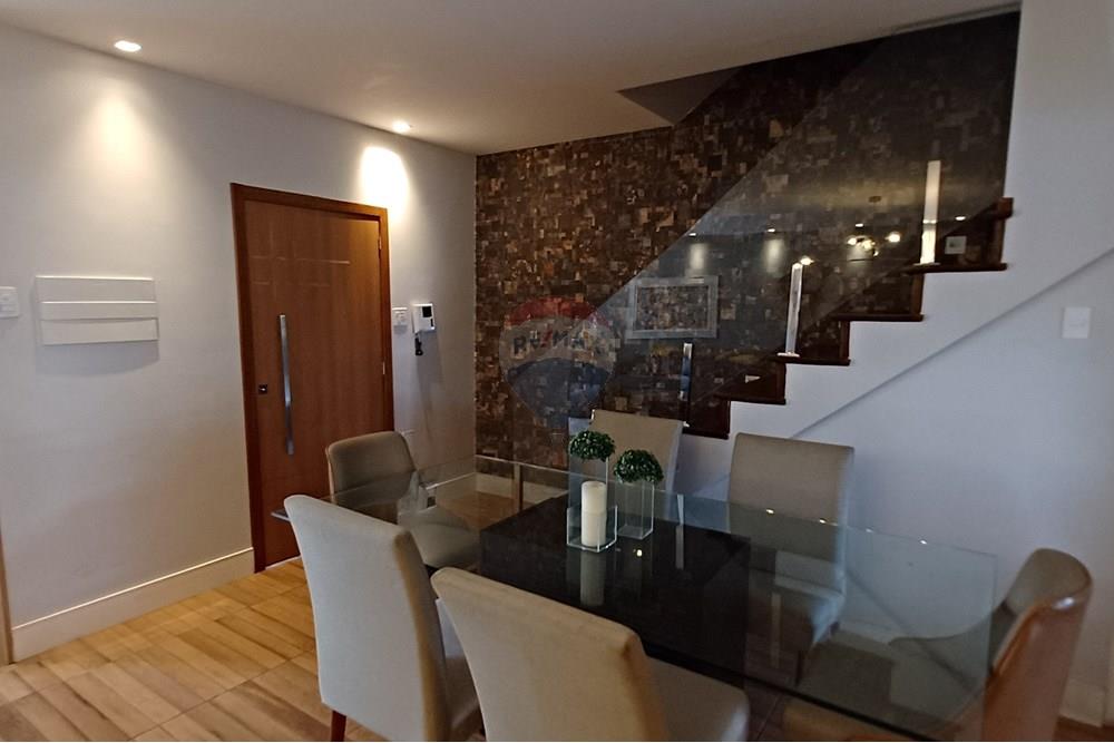 Casa à venda com 3 quartos, 266m² - Foto 10