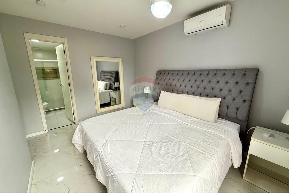Condo/Apartment - Ipinagbibili - Rio De Janeiro , Rio De Janeiro - WhatsApp Image 2025-10-03 at 16.39.09.jpeg - Master Bedroom - 680371082-14