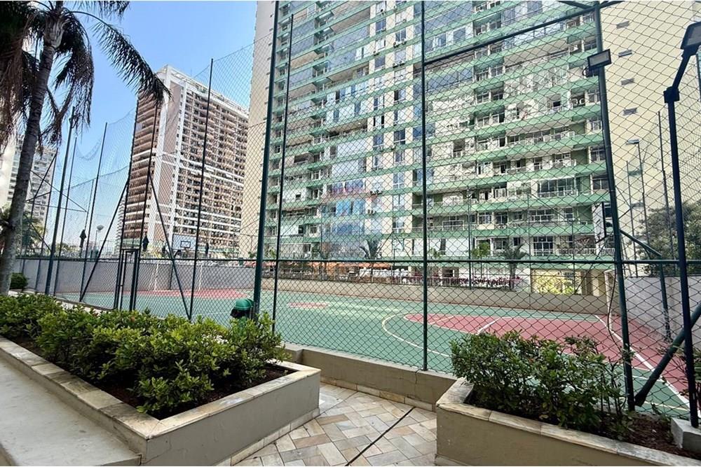 Apartamento para alugar com 1 quarto, 60m² - Foto 13