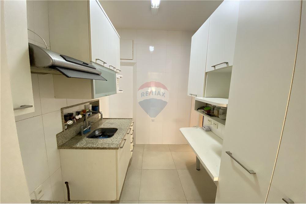 Apartamento à venda com 3 quartos, 107m² - Foto 6