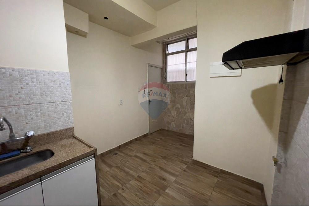 Apartamento à venda com 3 quartos, 76m² - Foto 18