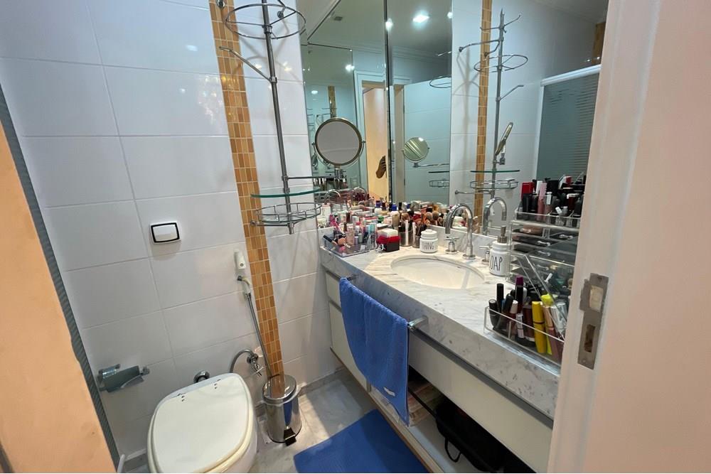 Casa - Venda - Rio de Janeiro , Rio de Janeiro - df76cd39-5c02-4926-b015-8fecb9fd9970.jpg - Banheiro - 680371073-33