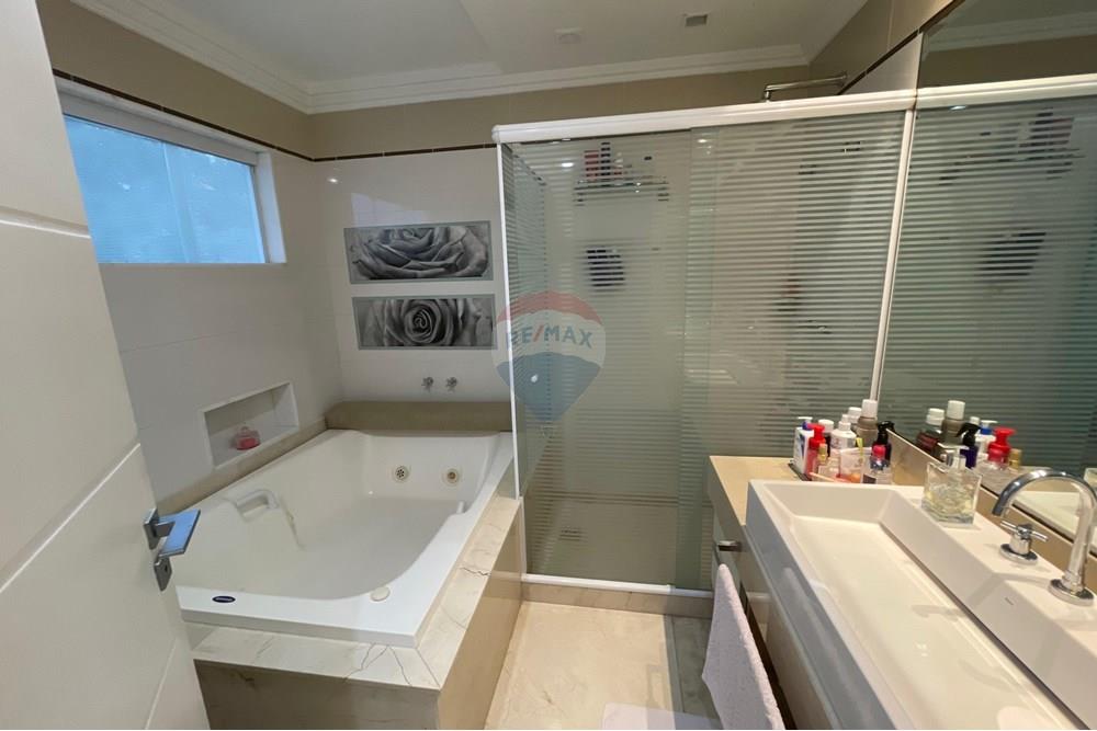 Casa - Venda - Rio de Janeiro , Rio de Janeiro - 2ce0f8e8-1652-4de3-aada-01781dca7e04.jpg - Banheiro - 680371073-33