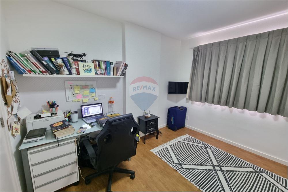 Apartamento à venda com 2 quartos, 66m² - Foto 10