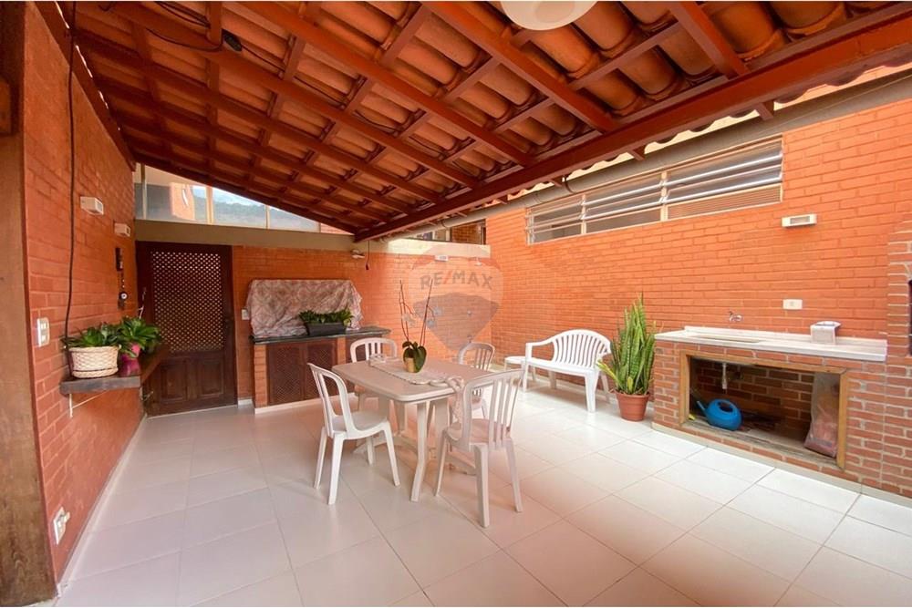 Casa de Condomínio à venda com 5 quartos, 262m² - Foto 6