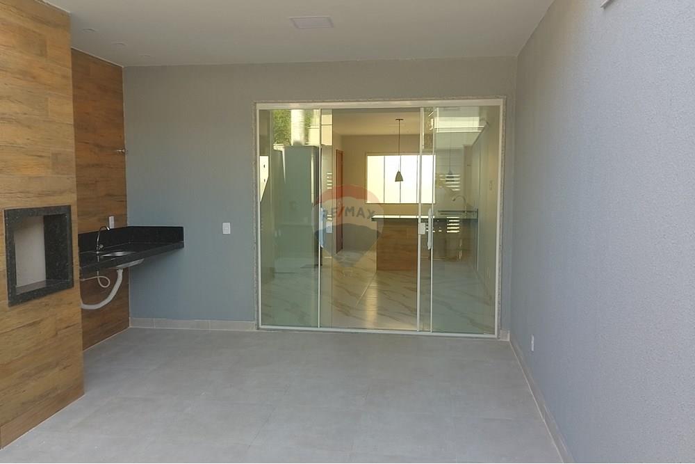 Casa para alugar com 2 quartos, 85m² - Foto 4
