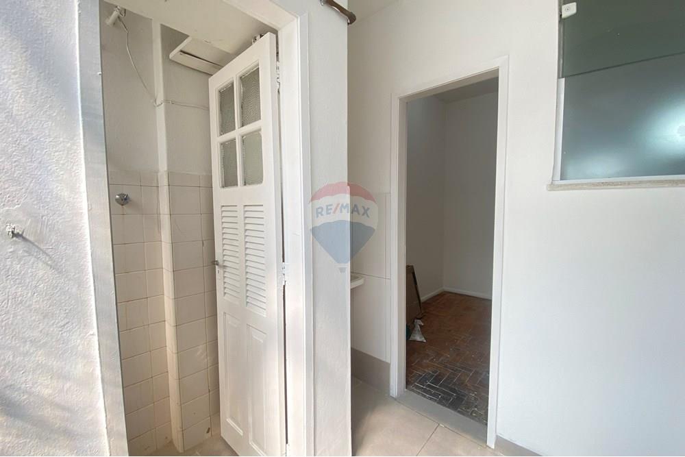 Apartamento à venda com 2 quartos, 56m² - Foto 18