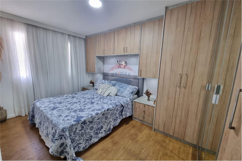 Apartamento à venda com 2 quartos, 66m² - Foto 12