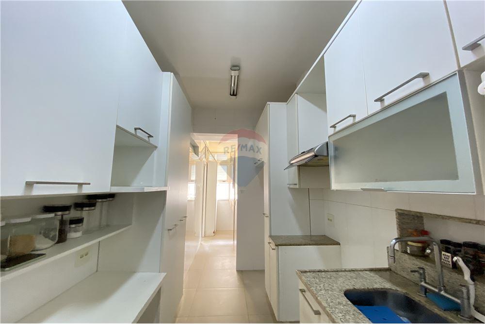 Apartamento à venda com 3 quartos, 107m² - Foto 4