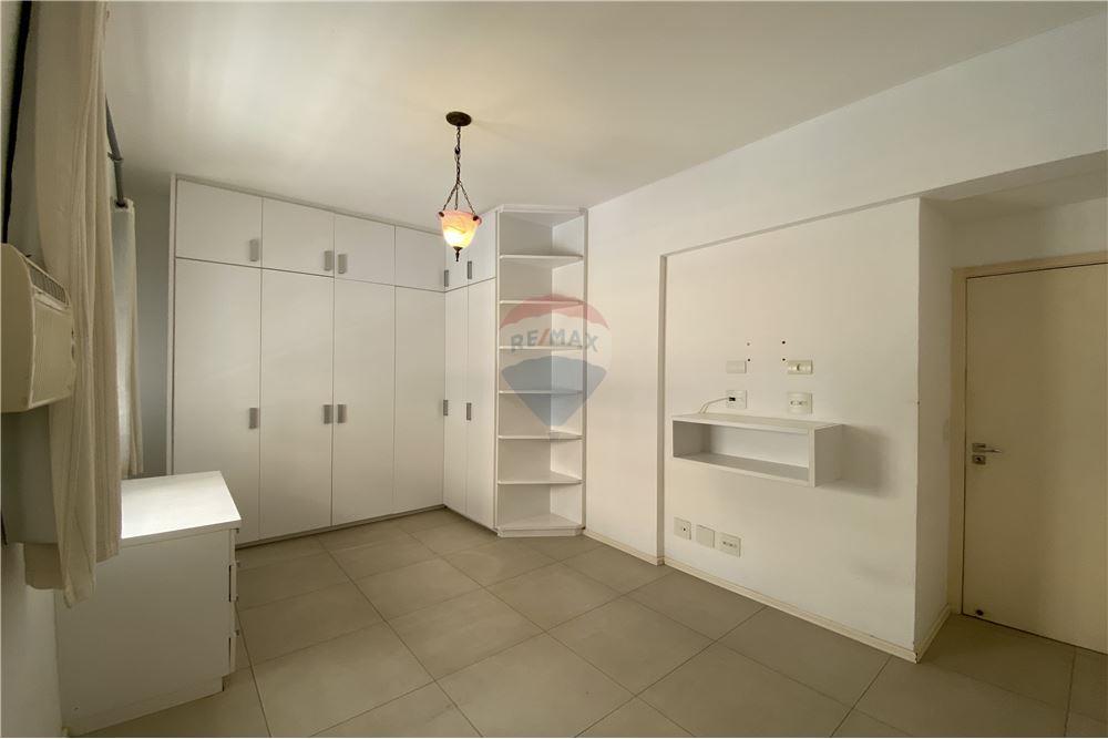 Apartamento à venda com 3 quartos, 107m² - Foto 7